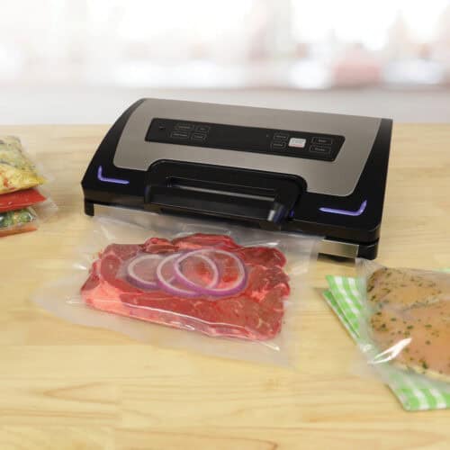 Premium Vacuum Sealer featuring LiquidLock™ - Image 3